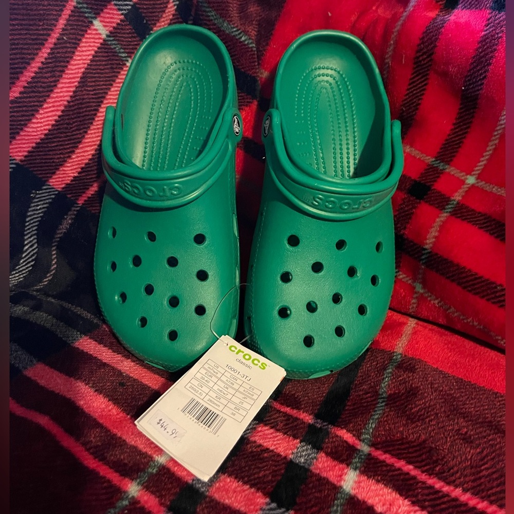 CROCS